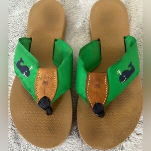 Eliza B. Preppy, cute and comfortable sandals. Size 8.